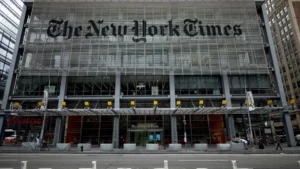 Kritikan Rakyat The New York Times menghadapi tentang Donald Trump 