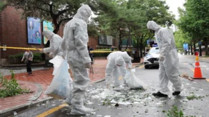 Balon sampah Korea Utara jatuh di dekat kantor kepresidenan Korea Selatan 