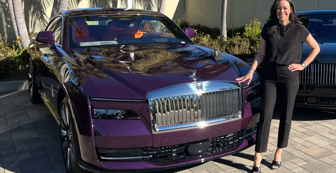 Super Car : Orang super kaya membeli lebih banyak Rolls-Royce dan Lamborghini yang dibuat khusus