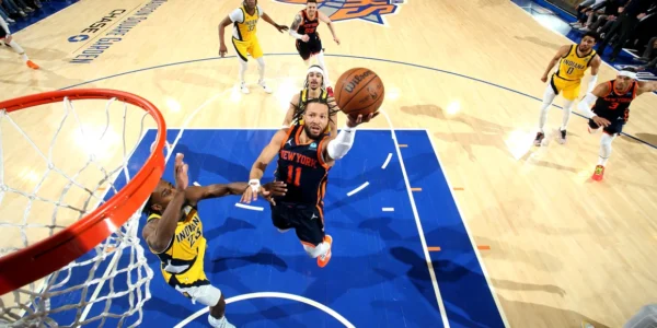 Jalen Brunson pulih dari cederanya untuk membantu New York Knicks memimpin seri 2-0