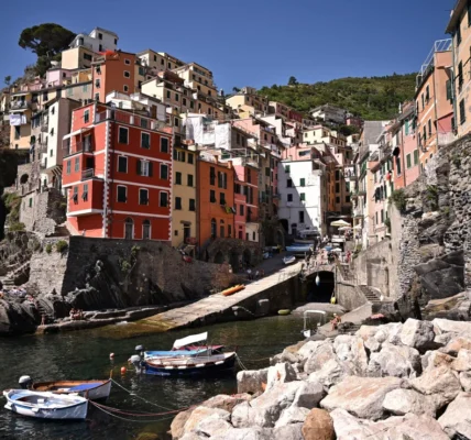 'Jalan Cinta' yang terkenal di Italia dibuka kembali setelah lebih dari 12 tahun