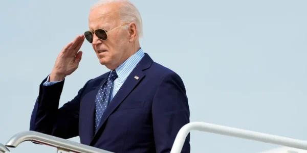 Biden bersiap membuka konvensi Partai Demokrat dengan dorongan untuk memilih Harris