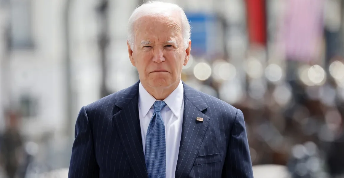 Biden tercekat mengingat Beau Biden sembari mencaci-maki komentar Trump